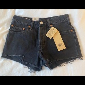 Levi’s cut off shorts